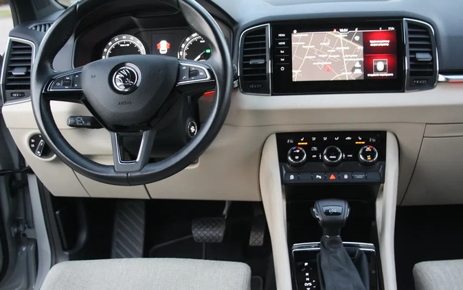 Skoda Karoq cena 86600 przebieg: 74000, rok produkcji 2018 z Police małe 781
